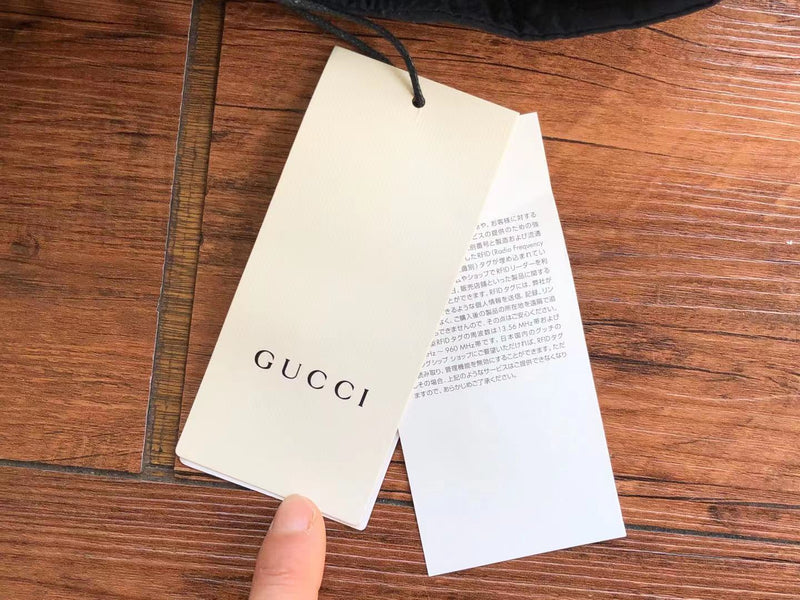 Abrigo Gucci