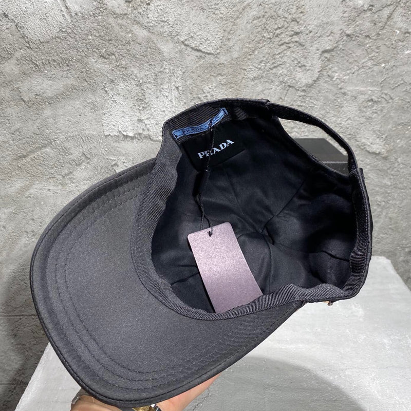 Gorra Prada