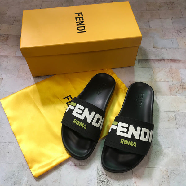 Chanclas Fendi