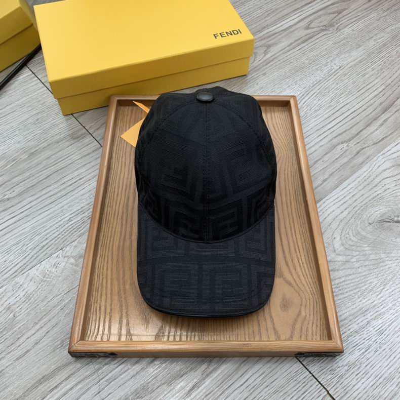 Gorra Fendi