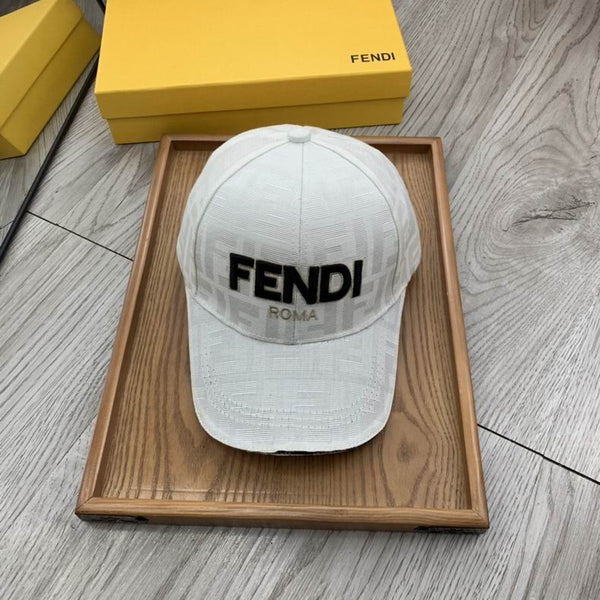 Gorra Fendi