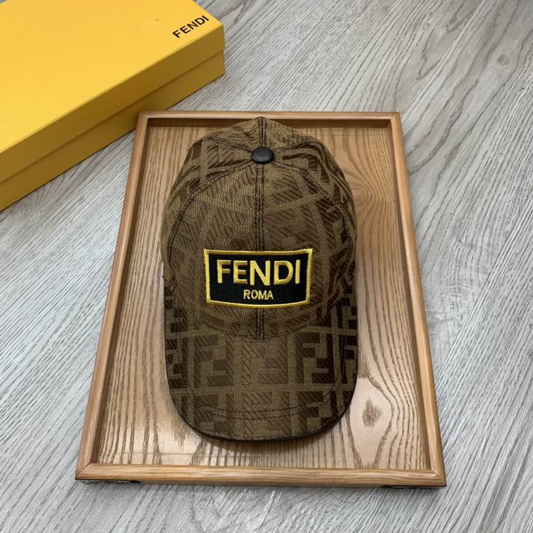 Gorra Fendi