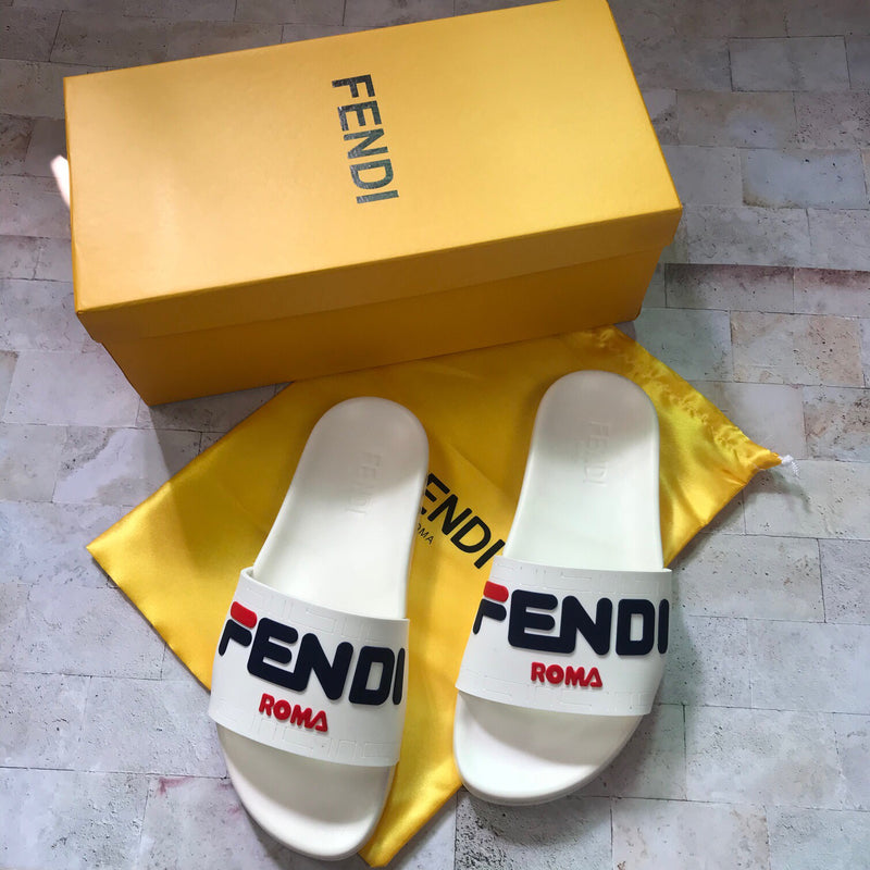 Chanclas Fendi